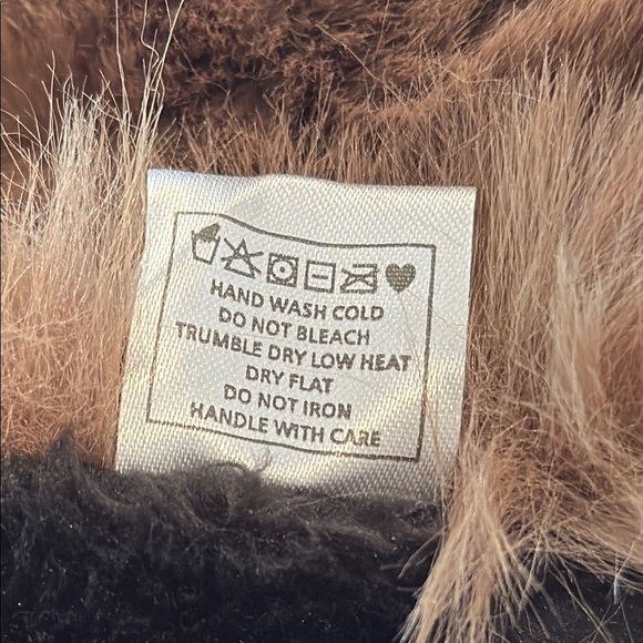 Leopard Faux Fox Fur Trim Cape or Wrap Size OS - Picture 10 of 12